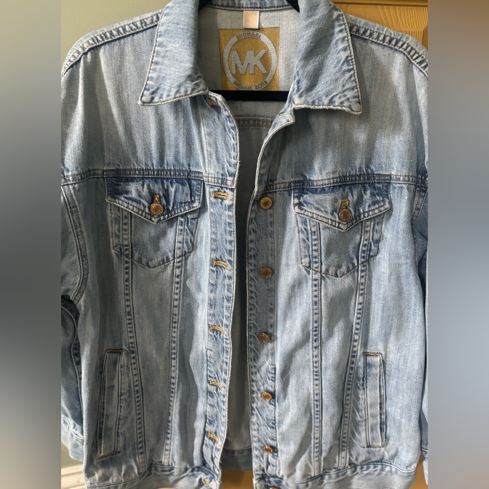 Michael Kors Light Wash Denim Jacket size Small - Picture 2 of 10